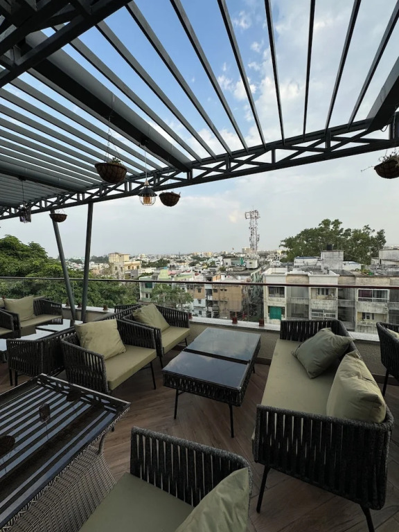 Hotel Aditya Grand - Bhopal