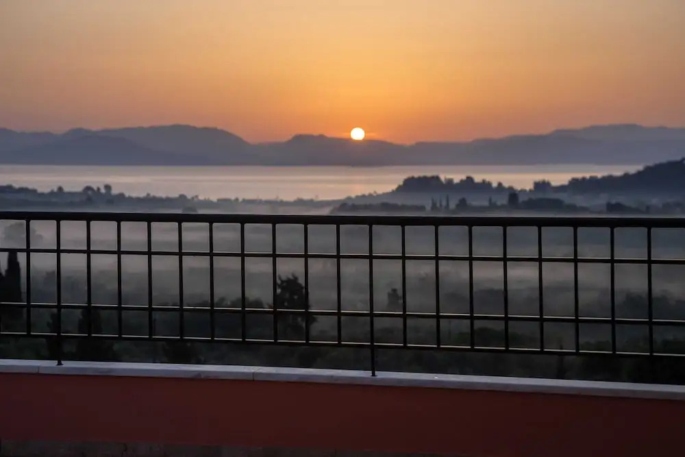 Spacious House with great view in Corfu