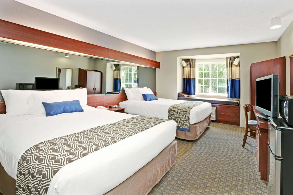 Microtel Inn & Suites by Wyndham Detroit Roseville