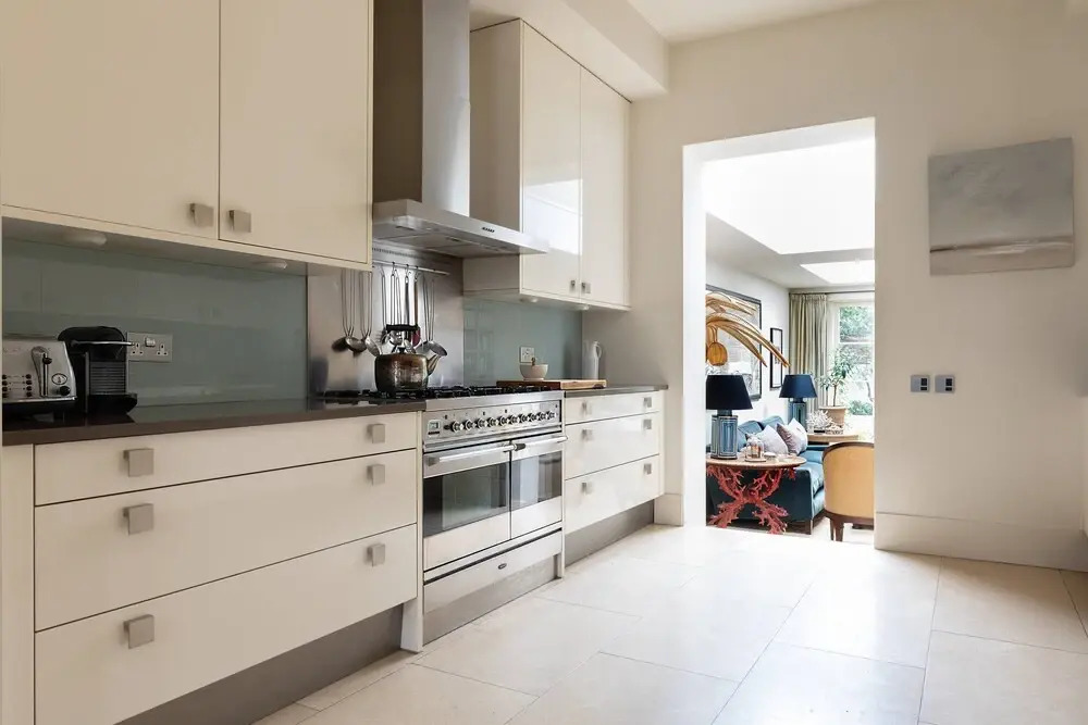 Chesilton Road by Onefinestay