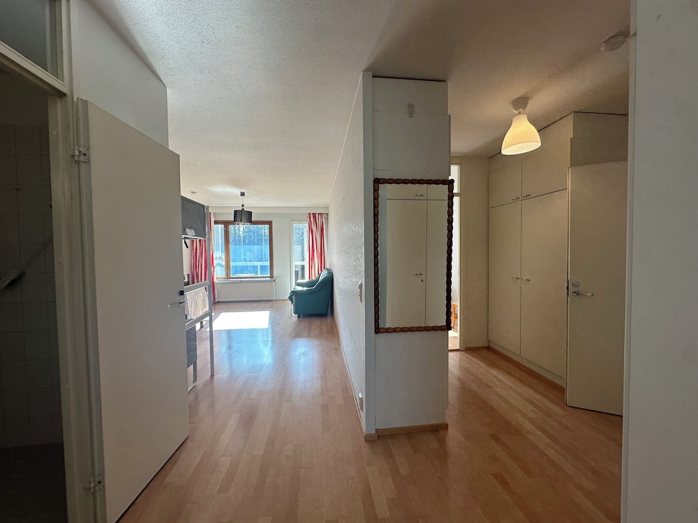 Spacious 2 Bedroom 75 sqm Kannelmäki