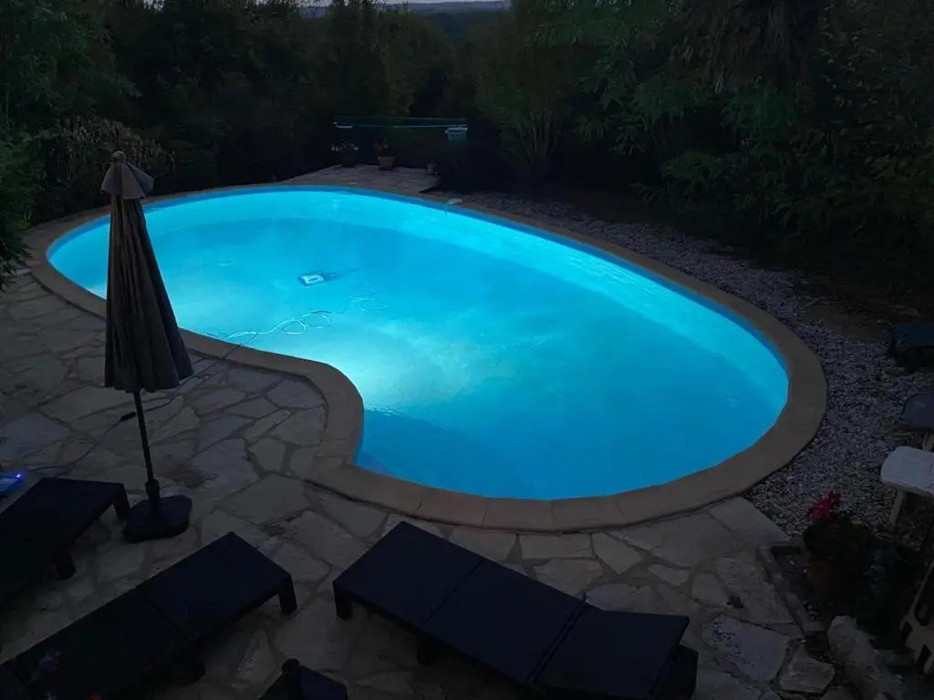 Maison de 2 chambres avec piscine privee jardin amenage et wifi a Bruniquel