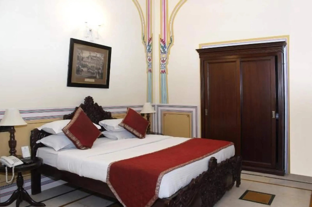 Hotel Narayan Niwas Palace