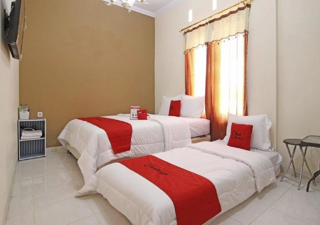 Greenhouse Exclusive Kost Tegalwaras by RedDoorz