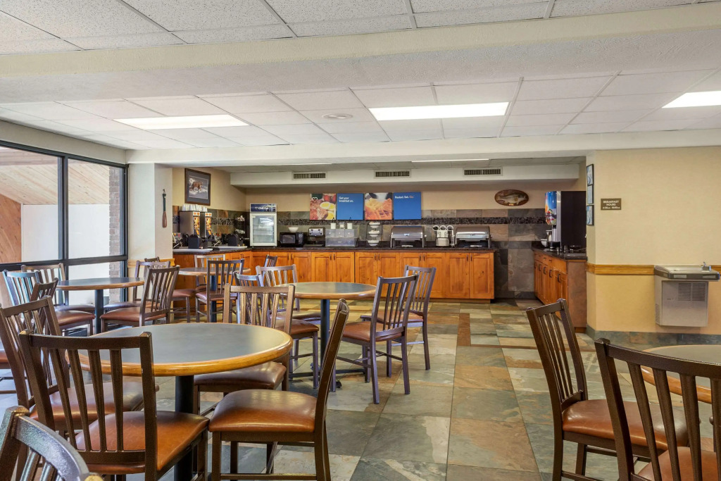 Comfort Inn at Thousand Hills