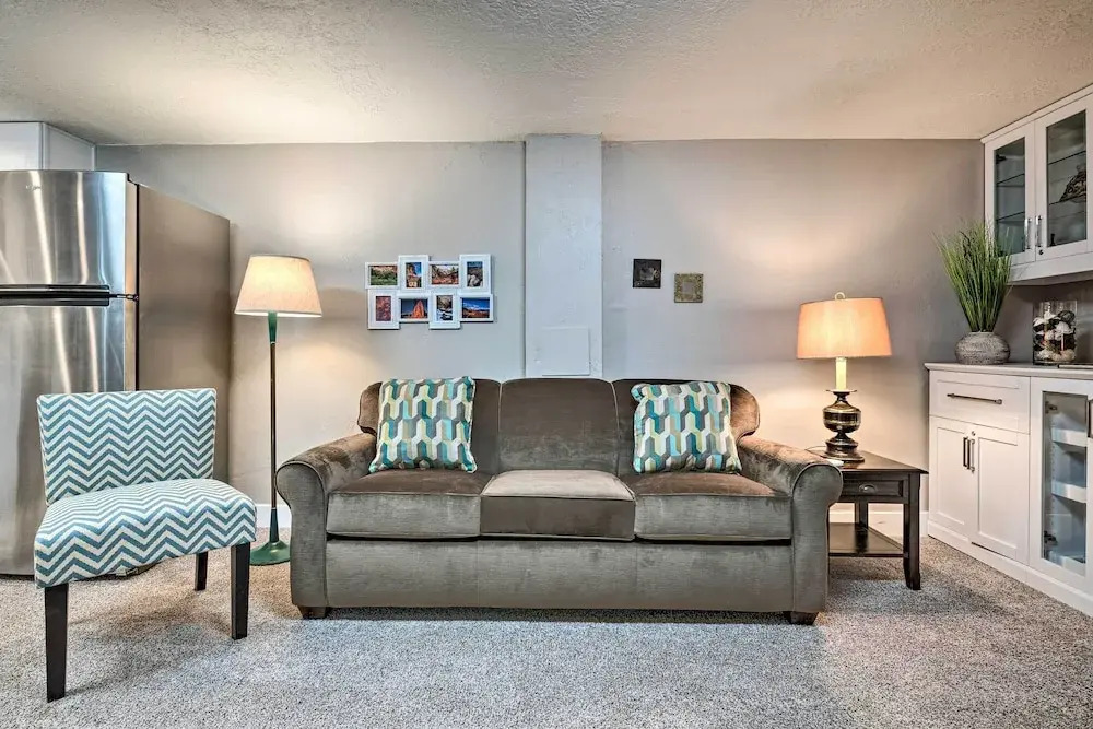 Modern Salt Lake City Apt.- 20mi to Snowbird!