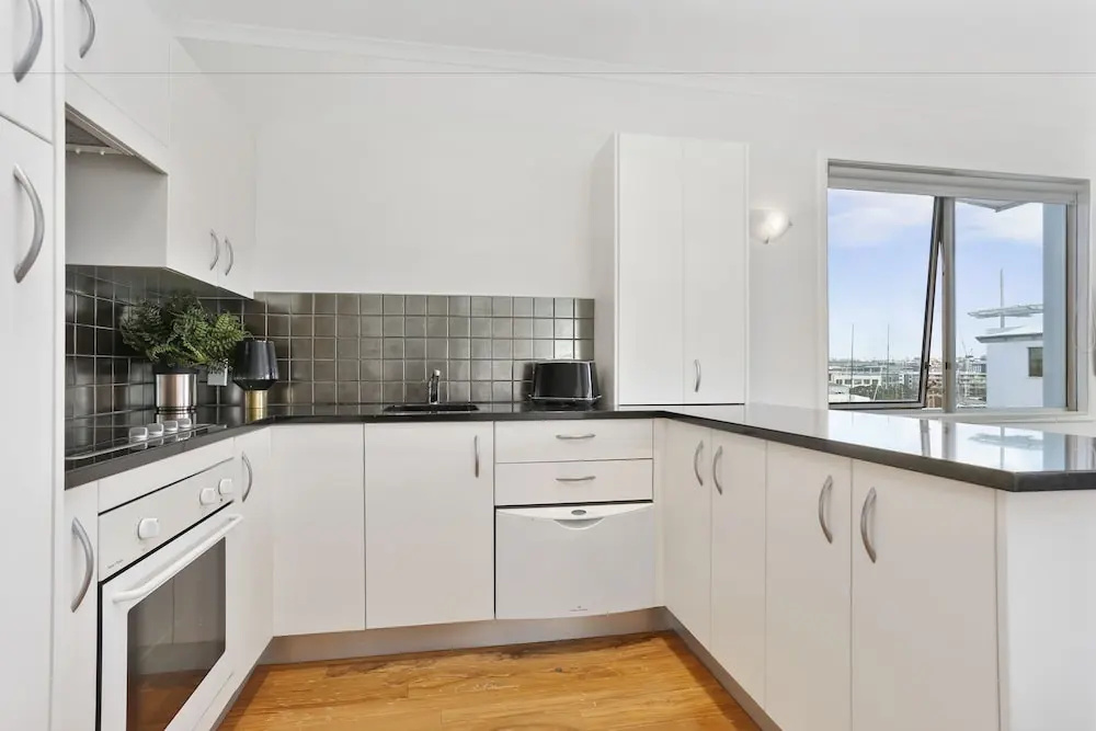 Newly Refurnished Stylish One Bedroom