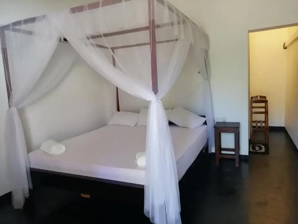 Sea Shells Inn Arugambay