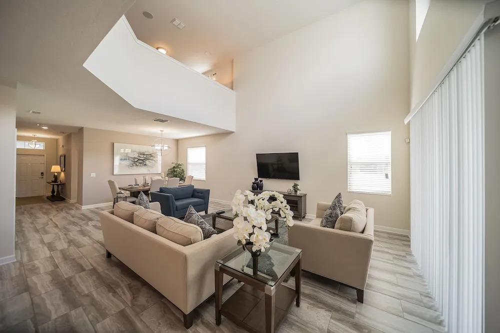 Modern Star Wars Vacation Home CG1593