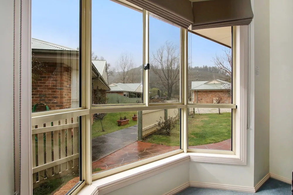 Valley View Townhouse - on the RAIL TRAIL