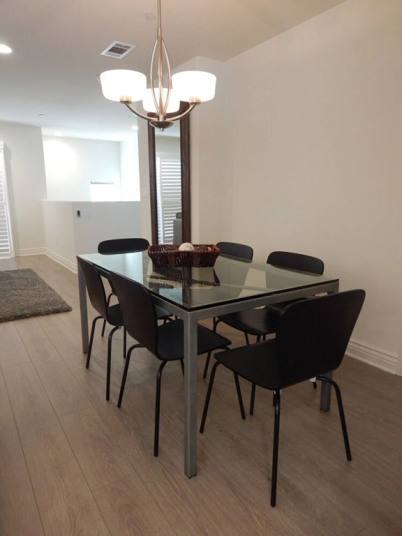 330 San Luis Avenue 3 Bedroom Condo by Redawning