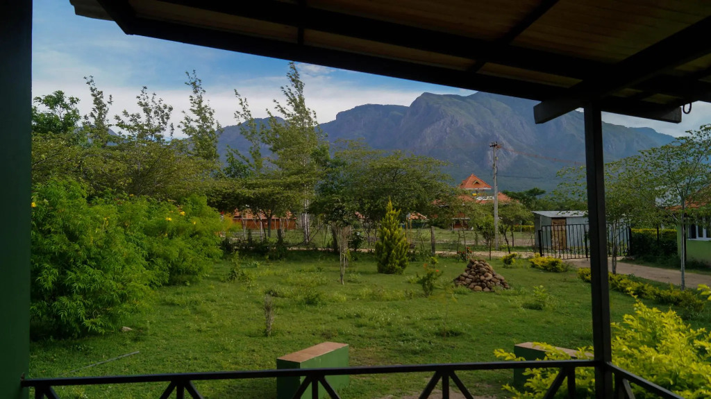 Mountain View Hill Side Resort