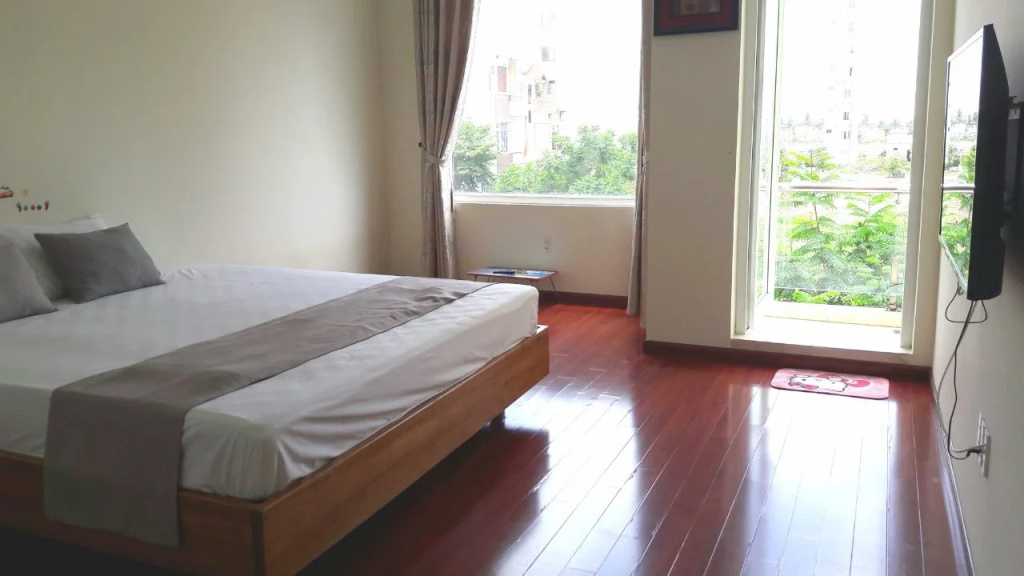 Sandy Hotel & Apartment