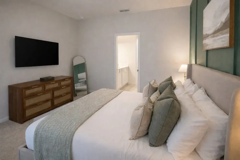 Luxury 5BR Home w/ Pool, Cinema & Game Room