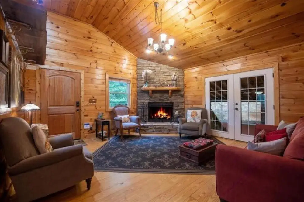 Underlook Cabin-secluded Cabin With Wifi Large Deck Gas Grill Wood Fireplace