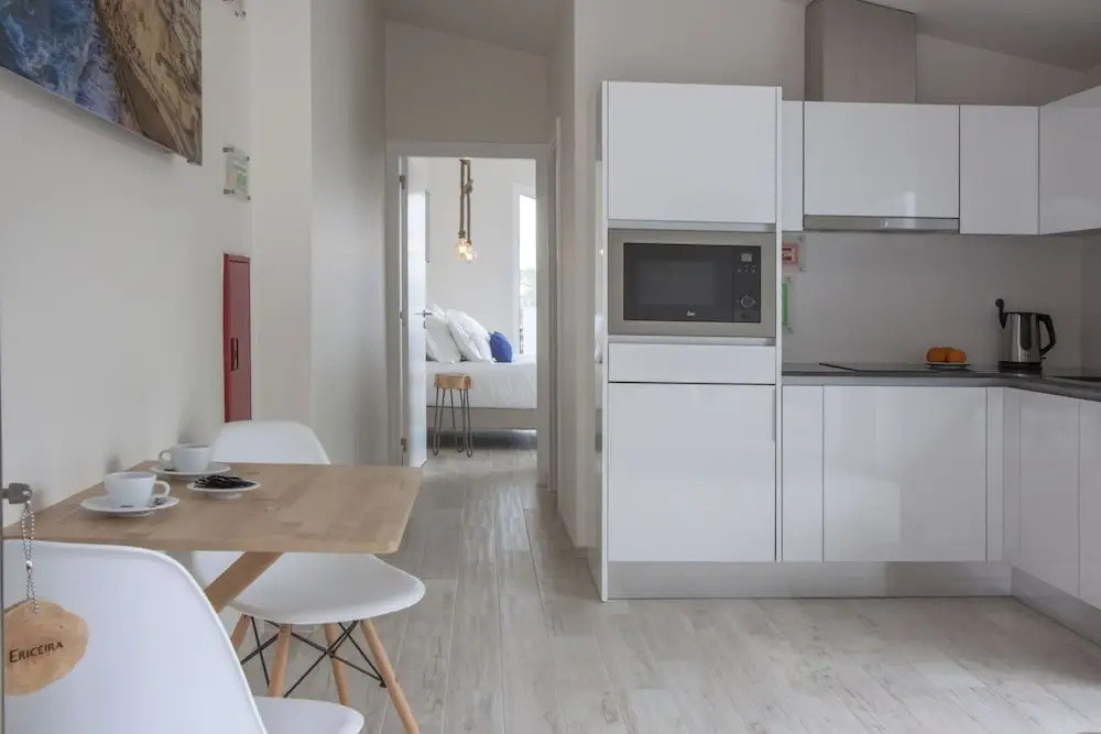 Hillside House Suites & Spa