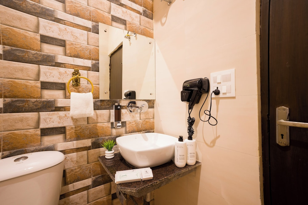 Alaya Stays Rahta 3BHK Villa