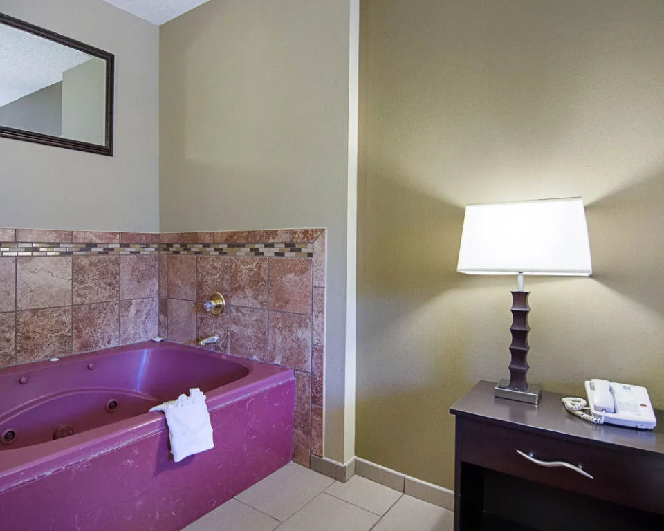Comfort Inn West