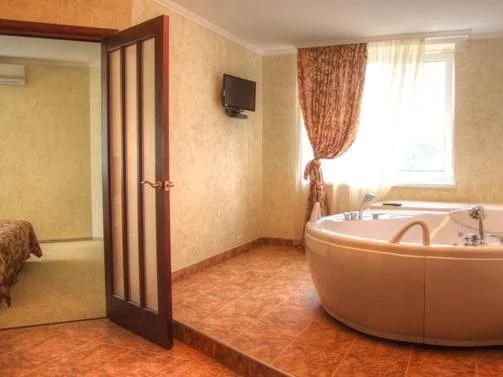Vlada Hotel