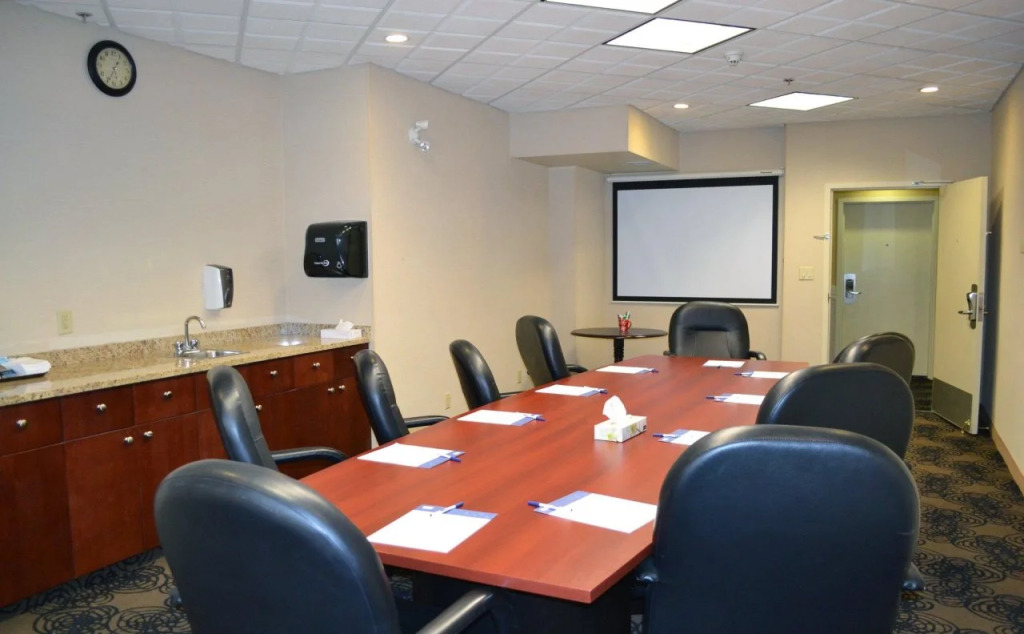 Holiday Inn Express Hotel & Suites-Hinton by IHG