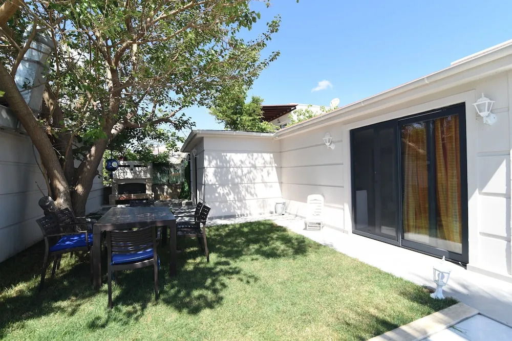 Tasev Apart Hotel