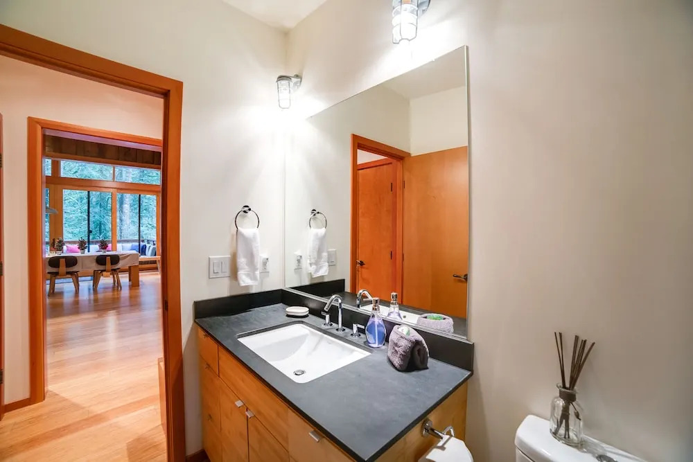 Glacier Springs Cabin #42 - Modern and Rustic All In One...For You and Fido Too!