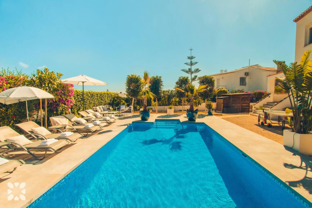Villa Ladera by Abahana Villas