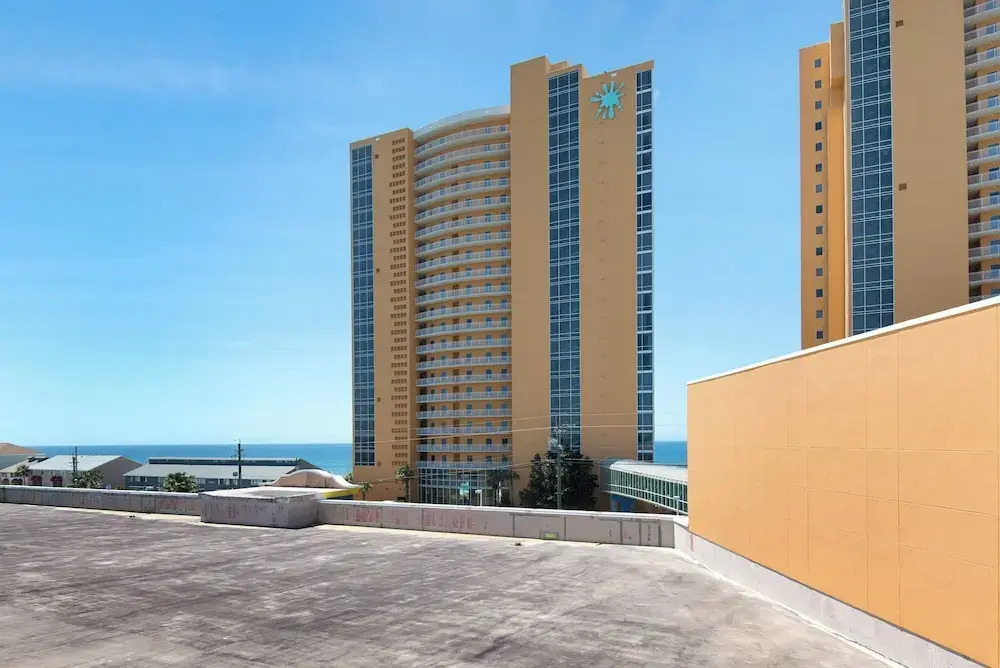 Anchor's Way! Come Visit Our Beautiful 2 BR, 2BA Oceanfront Retreat! Sleeps 6!