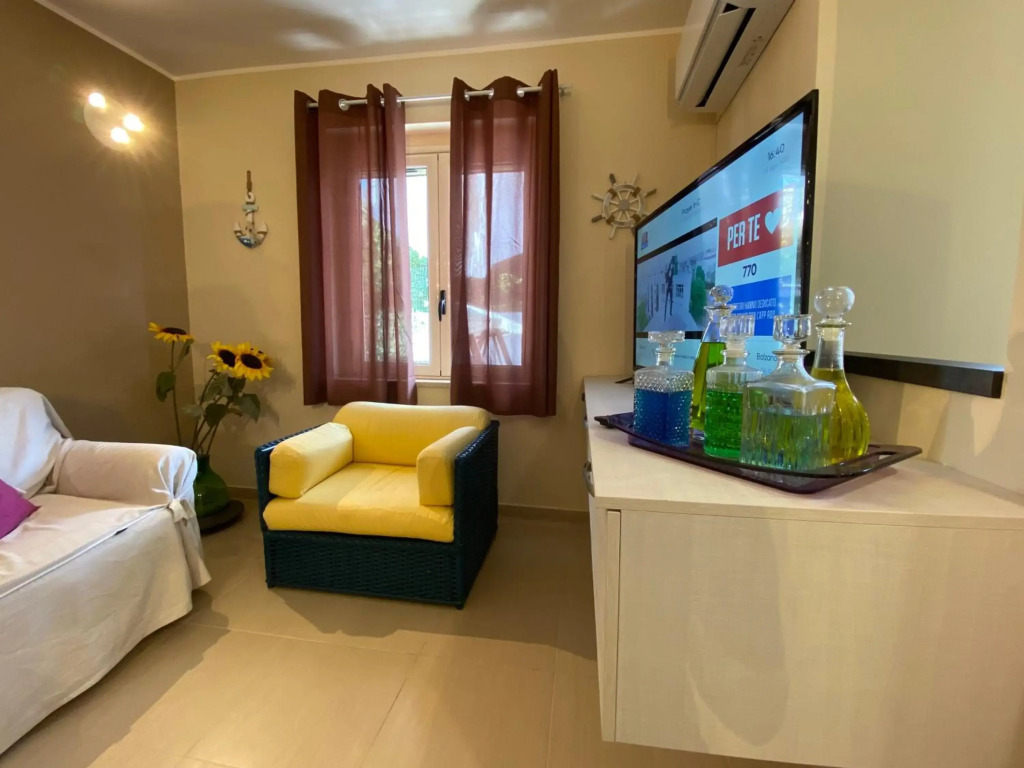 ISCA BLUE BEACH - Casa in Villa sul mare, Locazione Turistica, max 7 posti