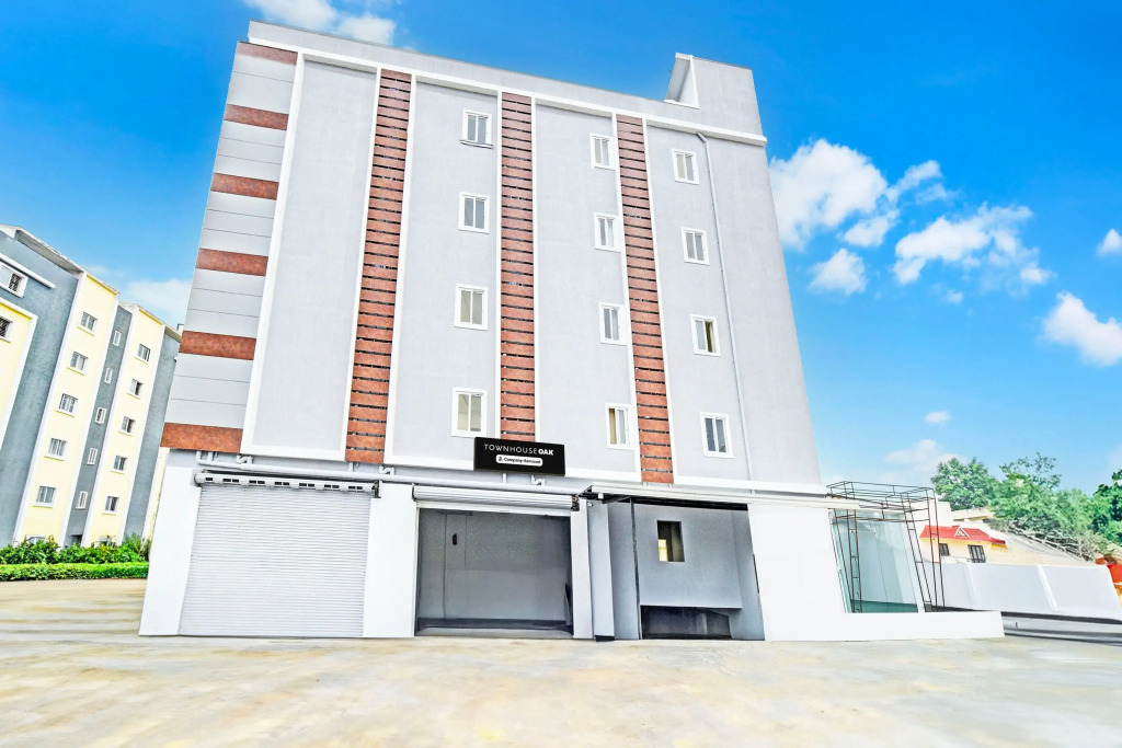Super Townhouse Oak Kompally