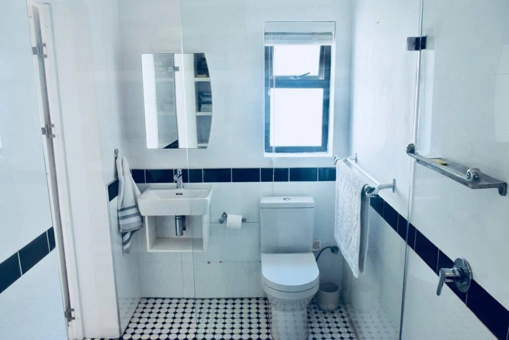 Charming 2 Bedroom Apartment in Bantry Bay