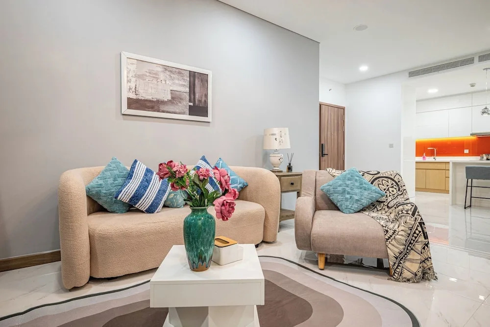 Luxury Sunwah Apartment near Landmark 81 - City View