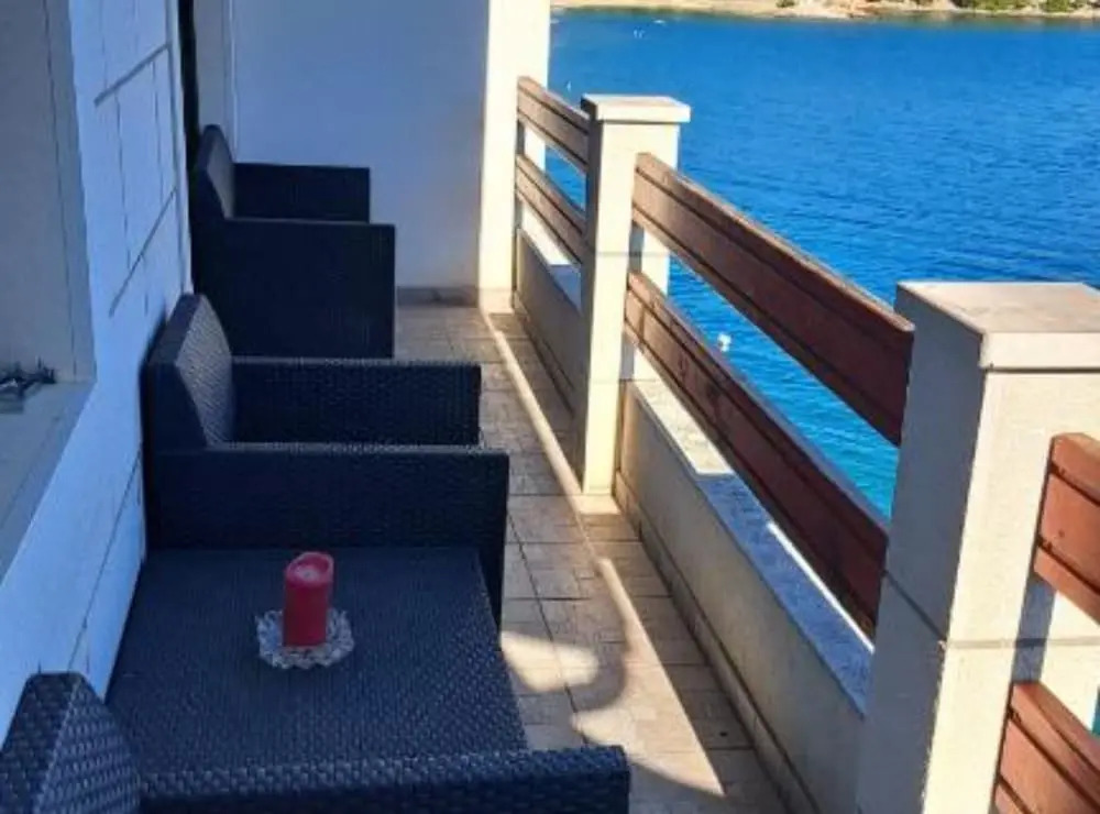 Stomorska Seaside Apartments