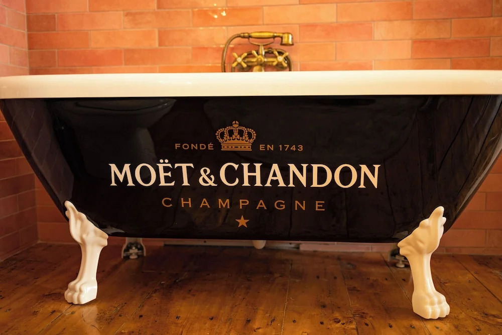 Champagne House