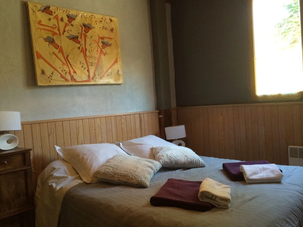 Cottage 6 -8 People is 20km From Gap and 7km From Tallard Airfield