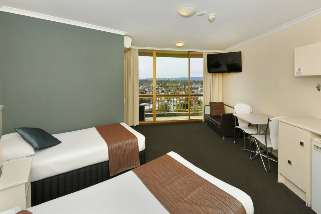 Atlantic Tower Motor Inn
