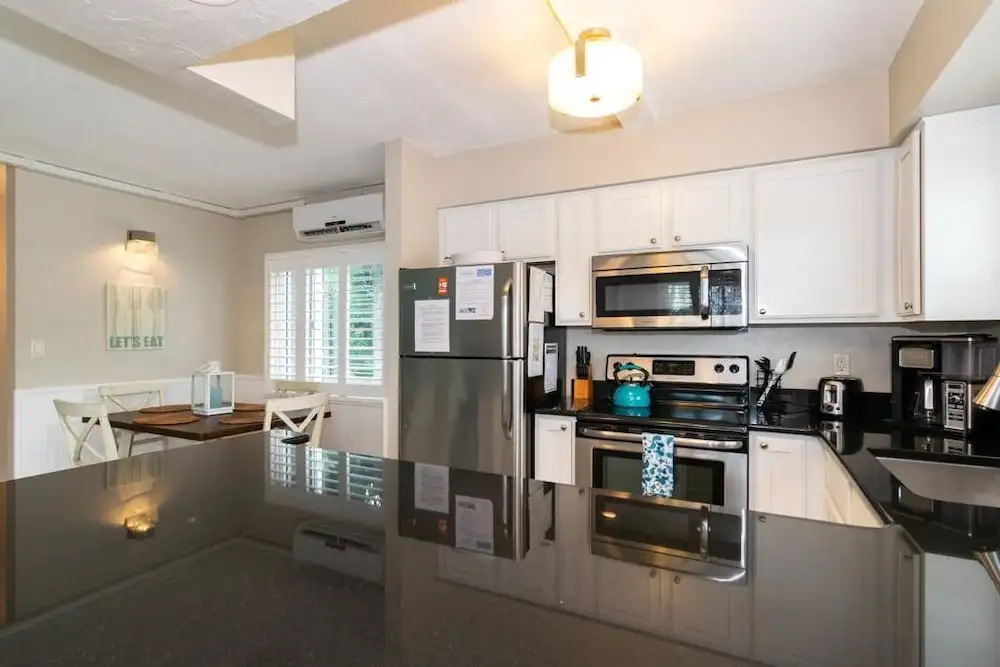 AM Beach Place Unit 3