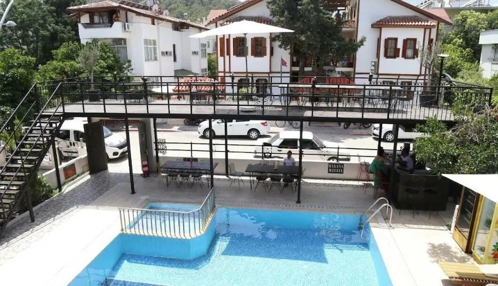 Derin Luxury Hotel