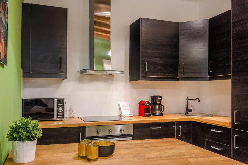 3 Bedroom Green Market Apartment - HOA 48478