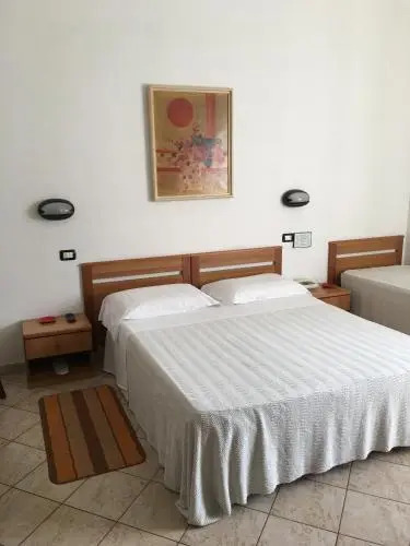 Hotel Dora