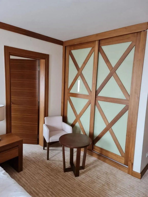 Apartment B513