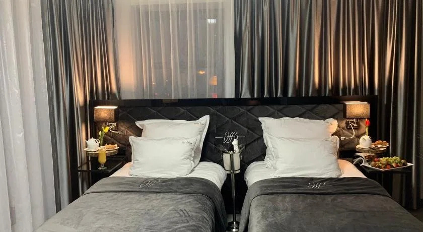 Hotel Fado