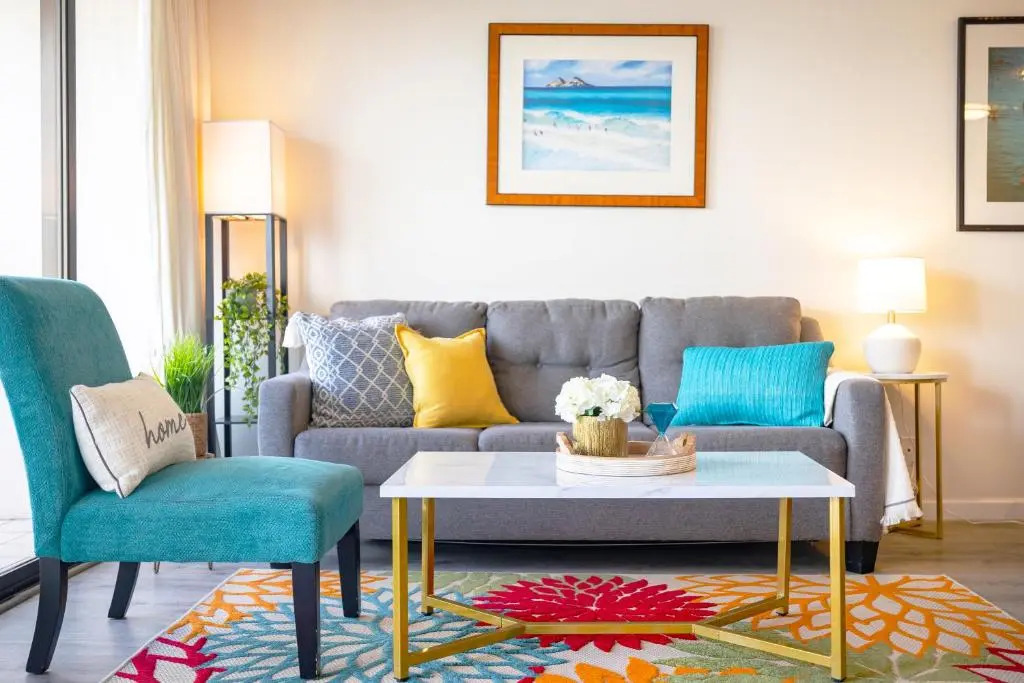 Beautiful 17th Floor Condo with AC, WiFi, Parking - Short Walk to Beach