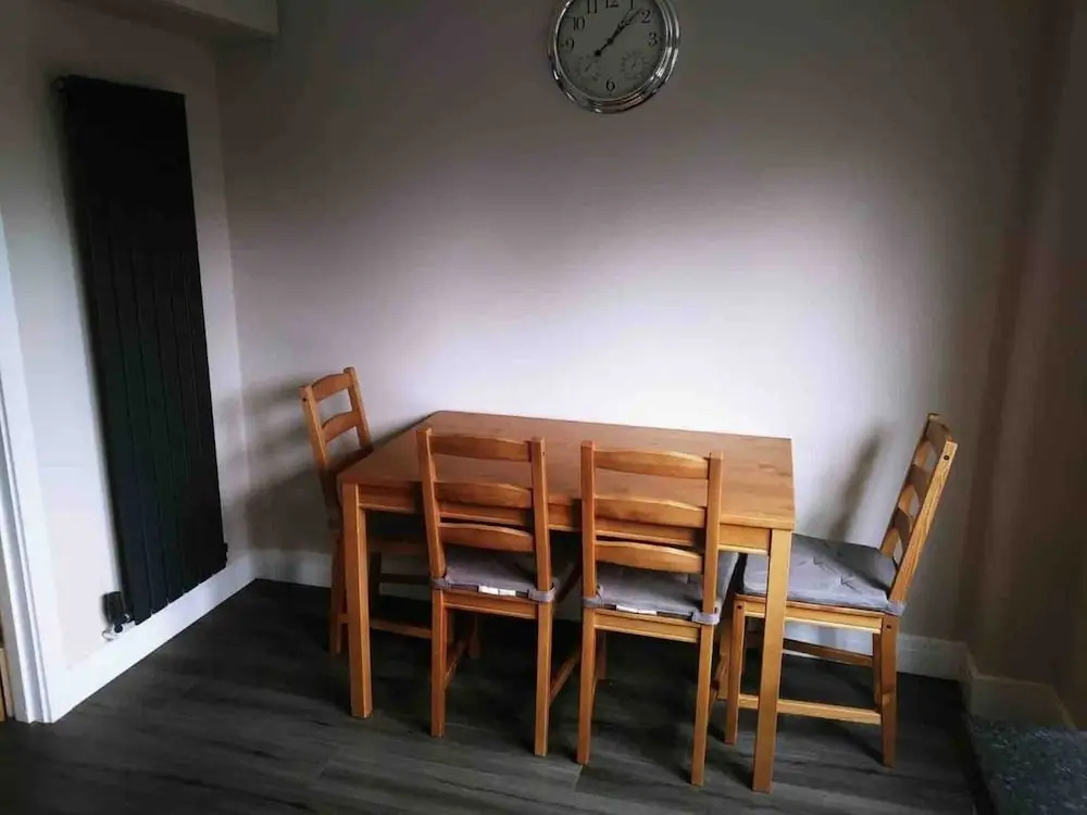 Ideal Selly Oak Home - Family or Business