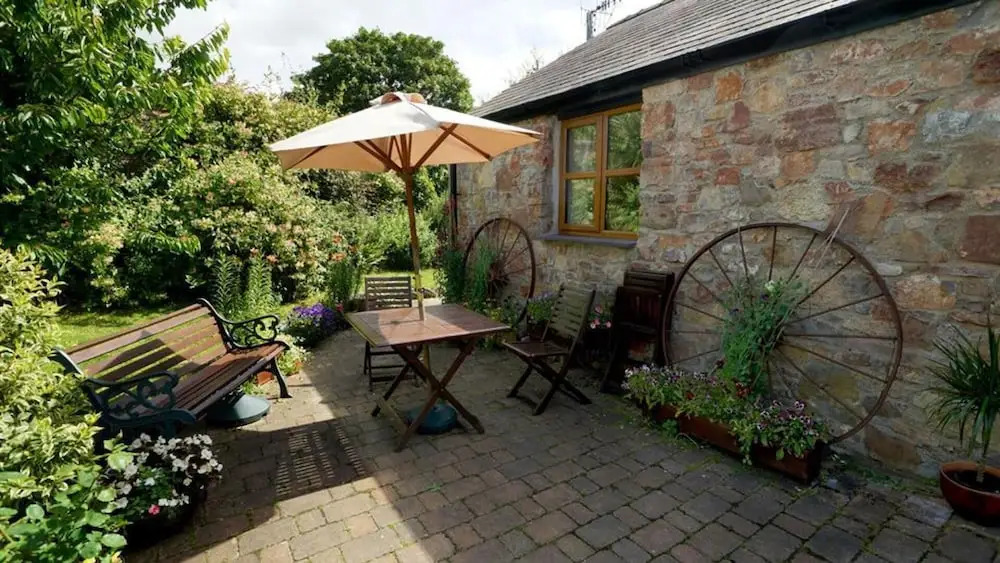Coach House Faner