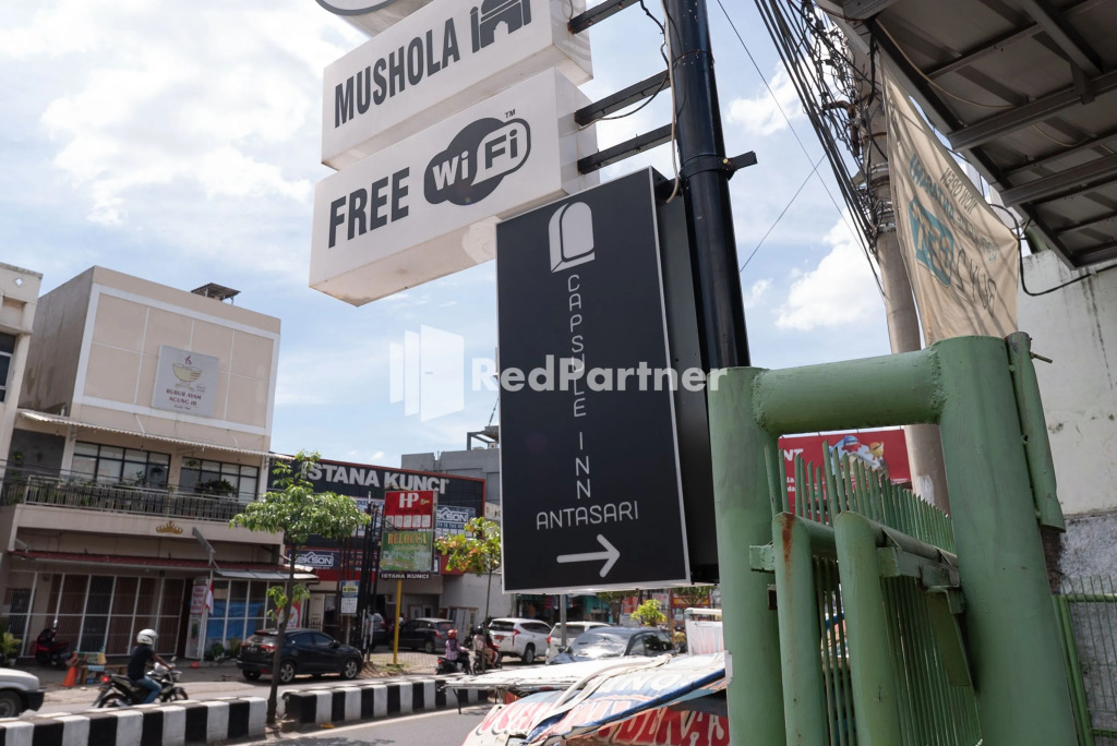 Capsule Inn Antasari RedPartner
