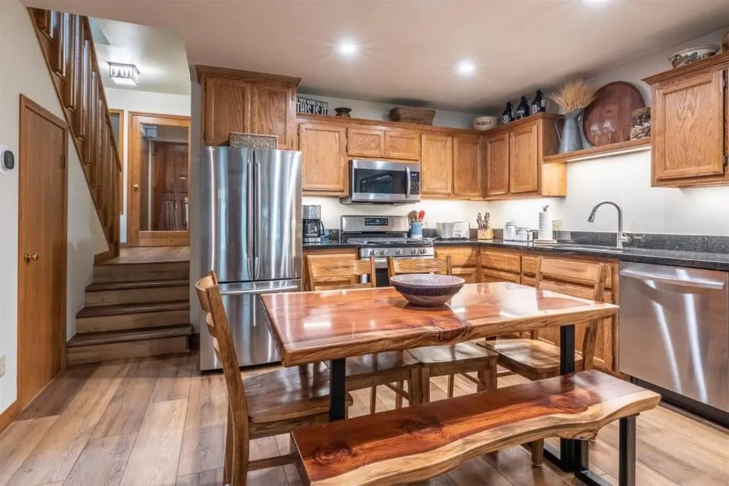 Aspen Meadows 10