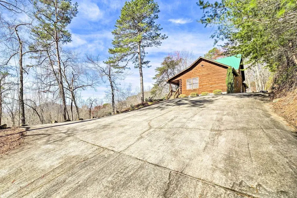 Smoky Mountain Cabin Rental with Hot Tub and Fire Pit