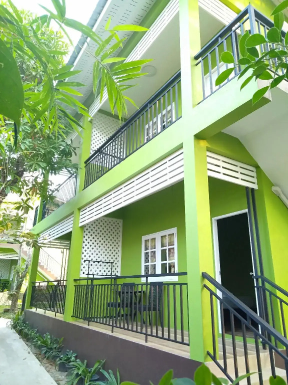 C-Nior Bungalows