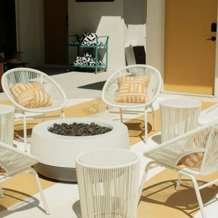 Mod Maya Hotel in Palm Springs